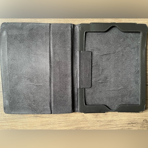 Apple IPad 2 9.7 “ black faux leather cover case - Picture 2 of 5